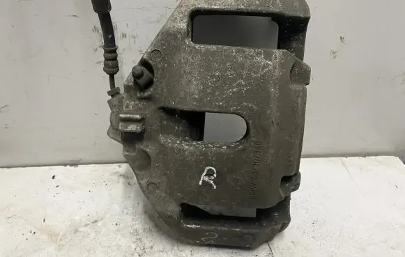BMW 5 F10 F11 Front brake caliper 6030348