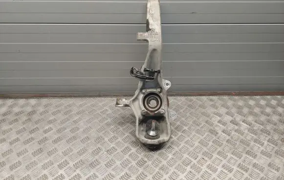 Mercedes-Benz GL X166 Front wheel hub 11663321001