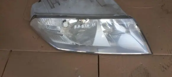 Skoda Fabia Mk1 (6Y) Headlight/headlamp