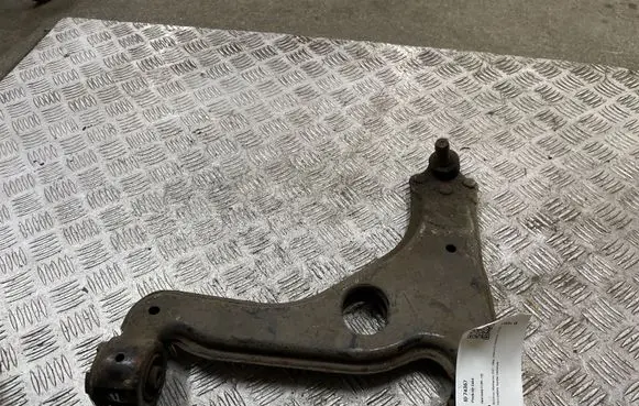 Opel Astra H Front lower control arm/wishbone