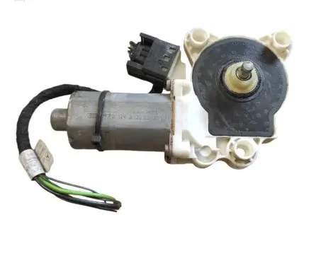 Mercedes-Benz E W211 Front door window regulator motor A2118203042 993627