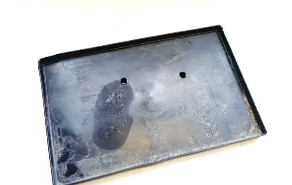Battery box tray