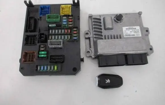 Peugeot 508 Engine ECU kit and lock set 9804828580 9810764880 9806687980