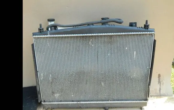 Nissan Juke I F15 Coolant radiator 21410BA60B