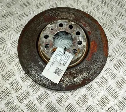 Volkswagen PASSAT B8 Front brake disc 5Q0615301F
