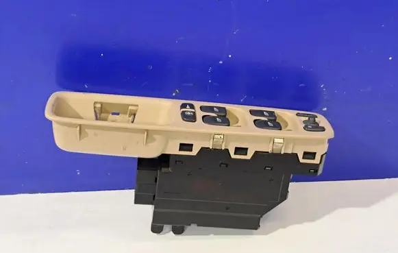 Volvo S80 Electric window control switch 8673185