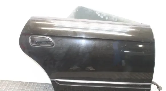 Subaru Legacy Rear door