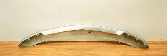 Front bumper lip