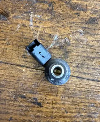 Detonation knock sensor