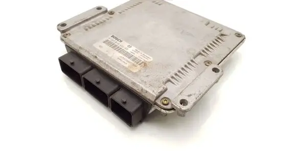Renault Trafic II (X83) Engine control unit/module 0281010632 8200118526 8200051608