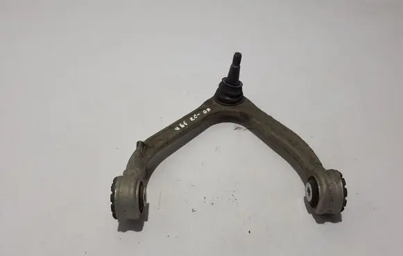 Volvo V60 Front lower control arm/wishbone 31476302