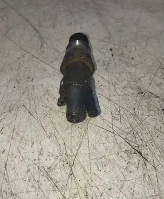 Audi 80 90 B3 Fuel injector 068130201N