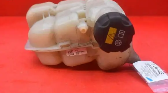 BMW M4 F82 F83 Coolant expansion tank/reservoir 8669928