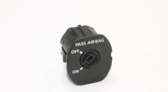Land Rover Discovery 4 - LR4 Passenger airbag on/off switch YWL500050PVJ