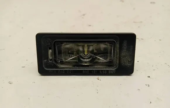 Audi A4 S4 B9 Number plate light 5NA943021