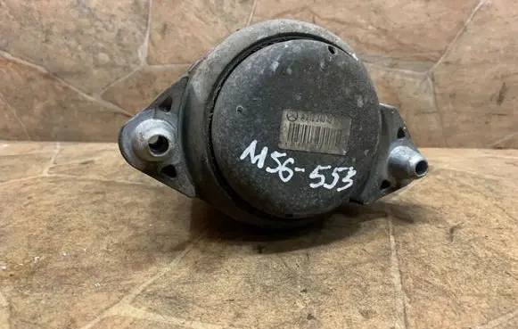Mercedes-Benz C W204 Engine mount bracket A2122404217