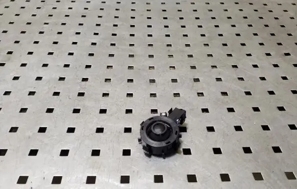 Volvo V40 Front door high frequency speaker 31384748