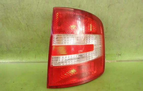 Skoda Fabia Mk1 (6Y) Rear/tail lights 6Y9945096E