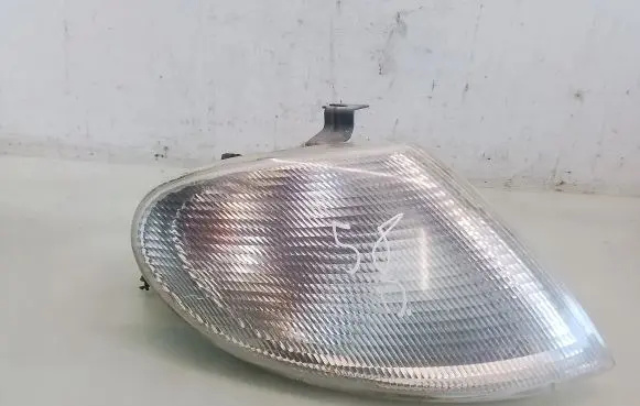 Volkswagen Sharan Front indicator light