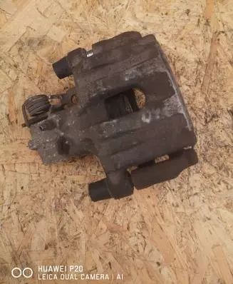 Mitsubishi Space Star Front brake caliper