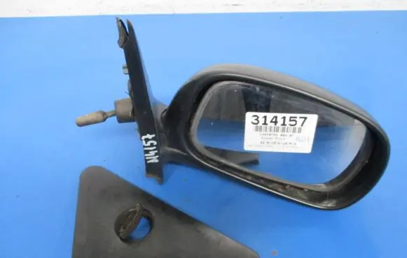 Nissan Micra Front door electric wing mirror