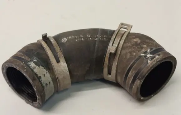 Volkswagen Golf VII Intercooler hose/pipe 04L131521