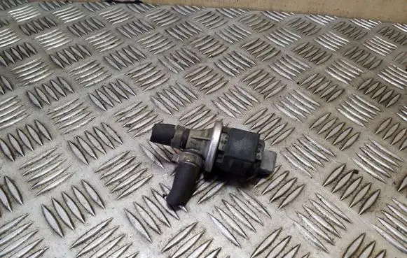Audi A6 S6 C4 4A Vacuum valve 72179823