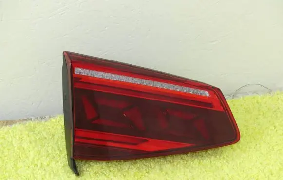 Volkswagen PASSAT B8 Rear/tail lights 3G9945307M