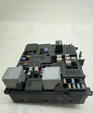 Volvo XC90 Fuse module 31473770