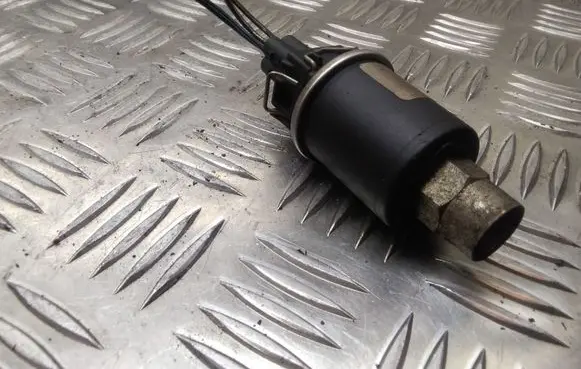 Air conditioning (A/C) pressure sensor