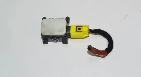 Mercedes-Benz S W221 Airbag deployment crash/impact sensor 0038202826