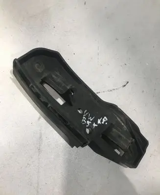 Volkswagen PASSAT B5.5 Front bumper mounting bracket 3B0807183E