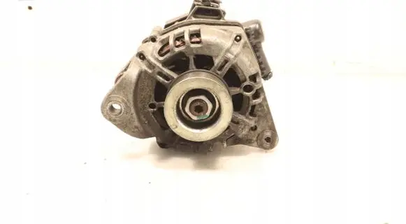 Hyundai i10 Generator/alternator 37300-04700