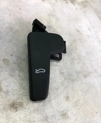 Volkswagen Touran III Engine bonnet (hood) release handle 3g0823533