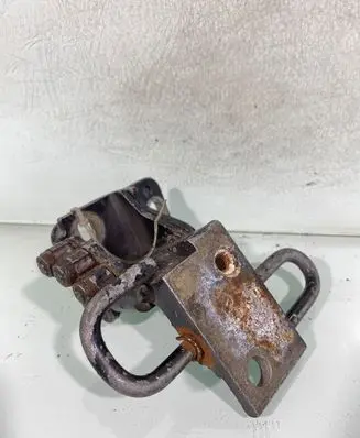 Audi A6 S6 C5 4B Front door lower hinge 