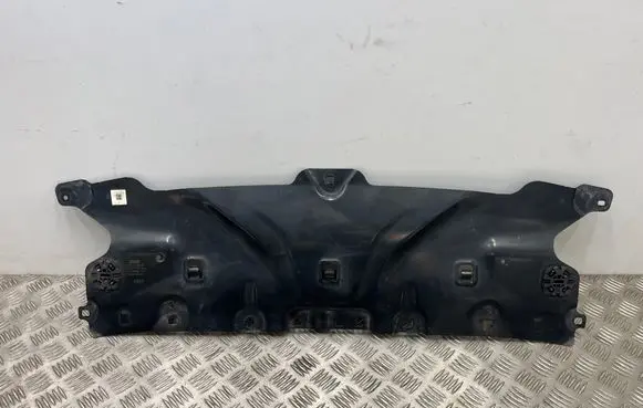 BMW 5 G30 G31 G38 Radiator trim 7435938