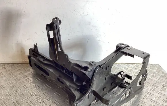 BMW 6 F06 Gran coupe Headlight/headlamp mounting bracket 51647211520