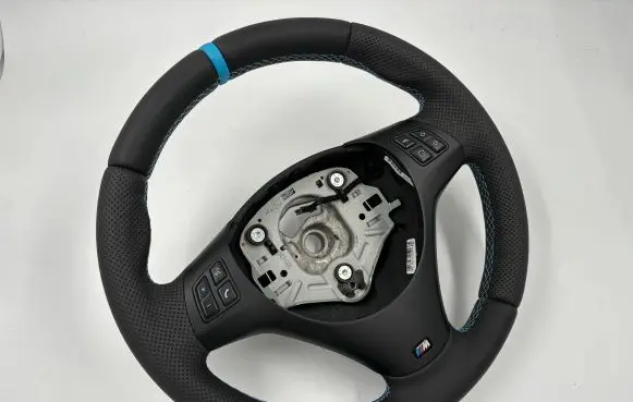 BMW 1 E82 E88 Steering wheel