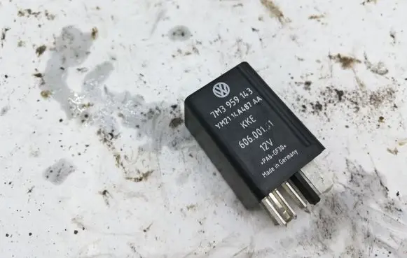Seat Alhambra (Mk1) Other relay 7M3959143