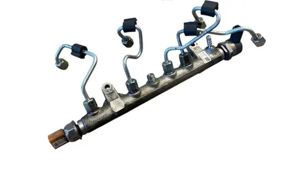 Volkswagen Tiguan Fuel main line pipe 03l089c