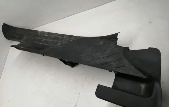 Toyota Prius+ (ZVW40) Rear sill (body part) 6791747060