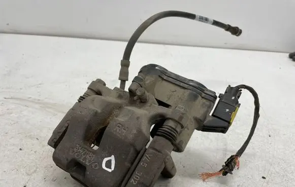 Volvo XC40 Rear brake caliper P32276922