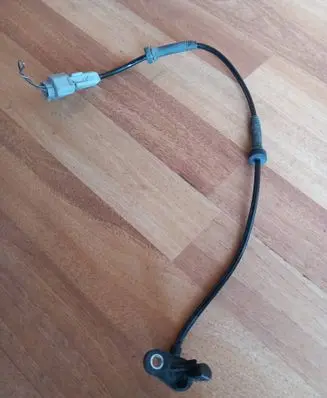 Dacia Logan II ABS rear brake sensor 479005846R 10071163263