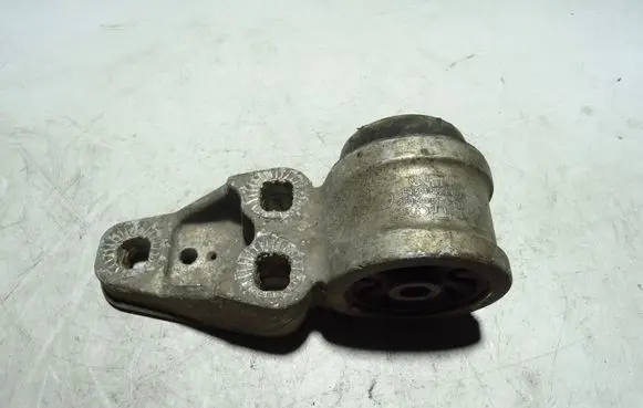 Volkswagen PASSAT B5 Rear axle beam mounts housing 8E0501522L 8E0501521L
