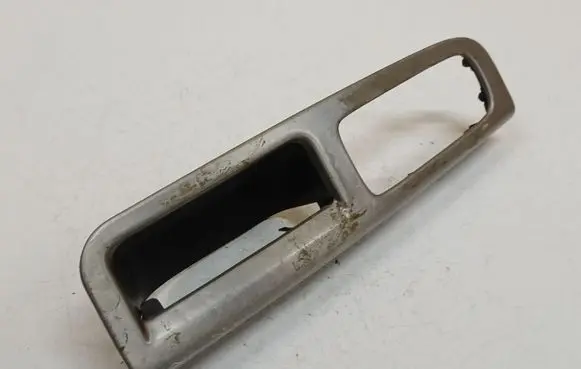 Volvo V50 Front door window switch trim 8663817