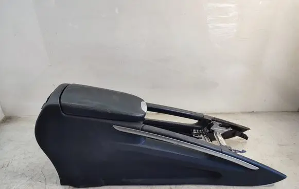 Mercedes-Benz ML W164 Center console 
