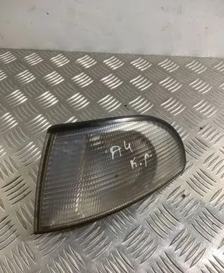 Audi A4 S4 B5 8D Front indicator light 1315106