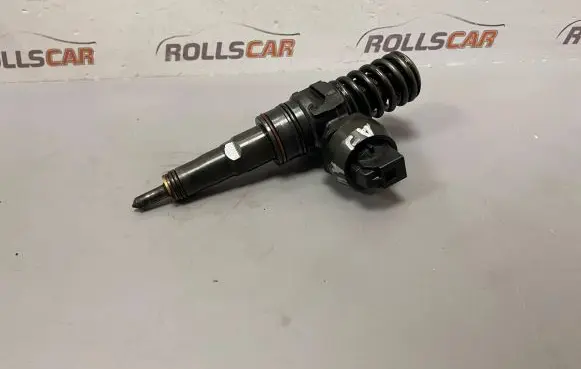 Audi A4 S4 B6 8E 8H Fuel injector 038130073AJ