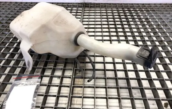 Fiat Croma Windshield washer fluid reservoir/tank