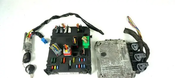 Peugeot 206 Engine control unit/module ECU 0281012528 9659341880